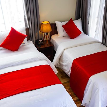 מושי Primeland Hotel מראה חיצוני תמונה