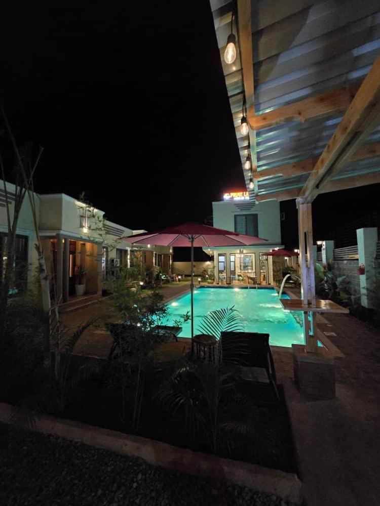 מושי Primeland Hotel מראה חיצוני תמונה