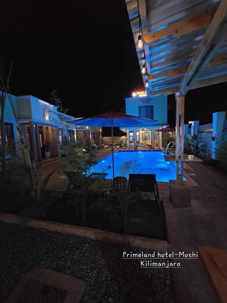 מושי Primeland Hotel מראה חיצוני תמונה