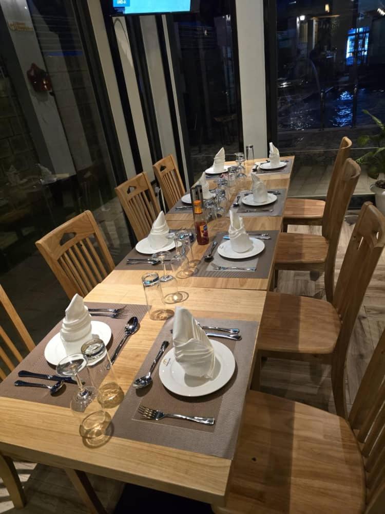 מושי Primeland Hotel מראה חיצוני תמונה